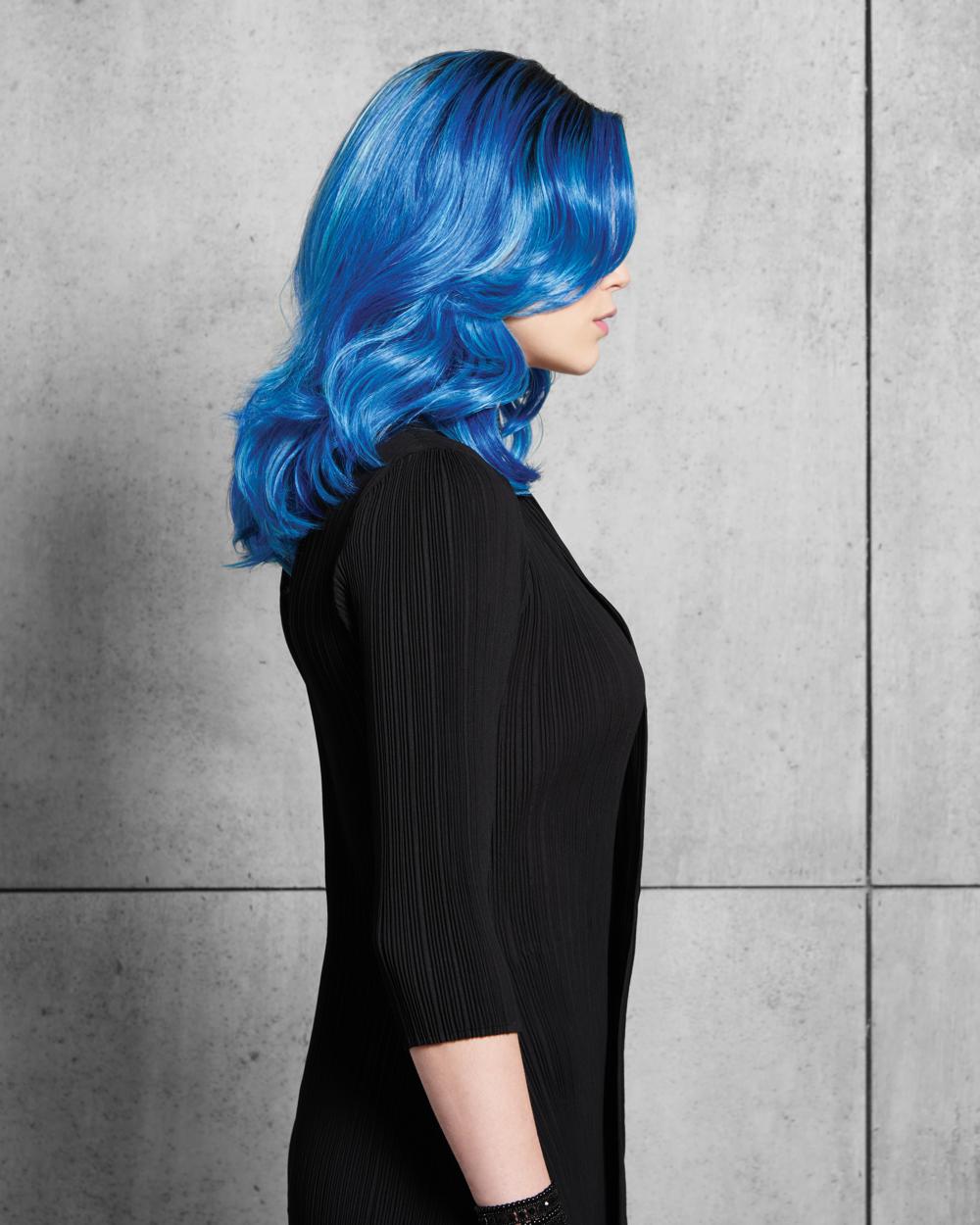 Bold Waves