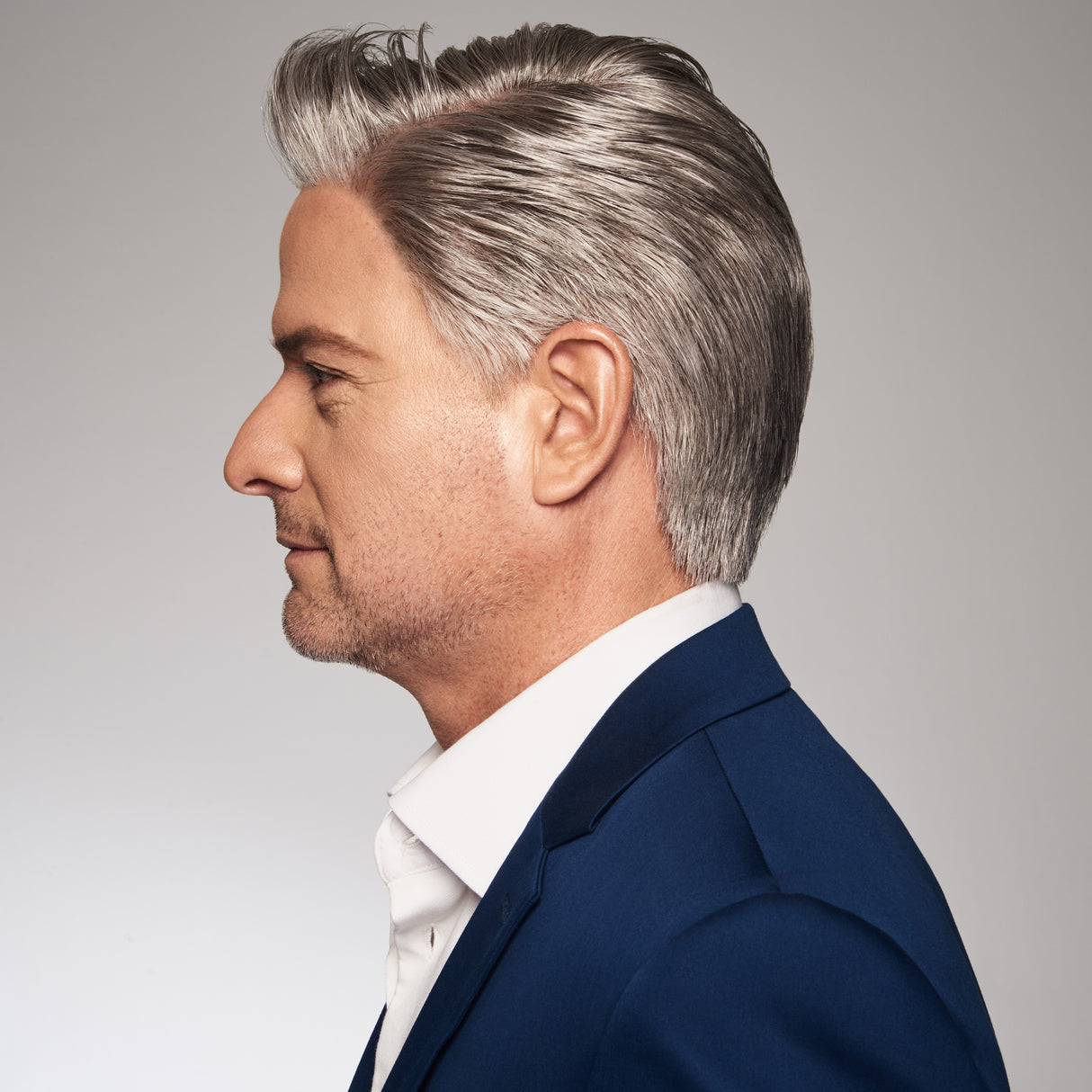 Distinguished Average large