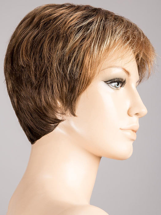 MOCCA LIGHTED 830.27.20 | Light Brown base with Light Caramel Highlights on the top only, darker nape