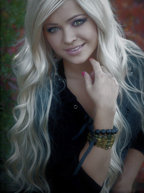 Lace Front (Swiss) Lace Wig Straight 20 Inches Medium Head Size GLUE LESS