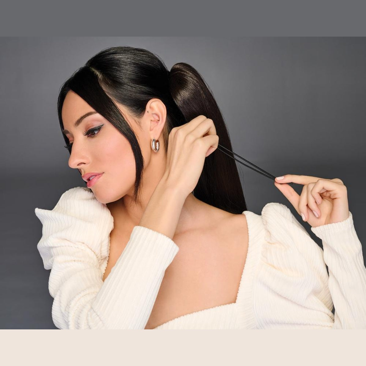 27IN Straight Cinch Pony