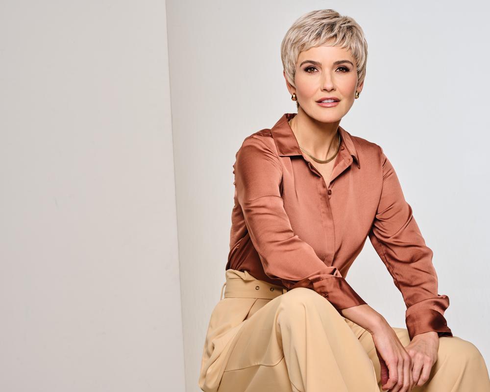 Straight Chic Petite average