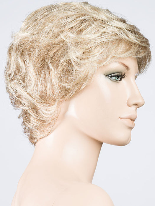 CHAMPAGNE MIX 22.26.20 | Light Neutral Blonde and Light Golden Blonde with Light Strawberry Blonde Blend