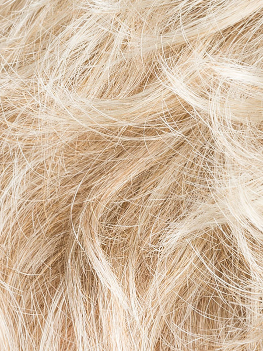 CHAMPAGNE MIX 22.26.20 | Light Neutral Blonde and Light Golden Blonde with Light Strawberry Blonde Blend